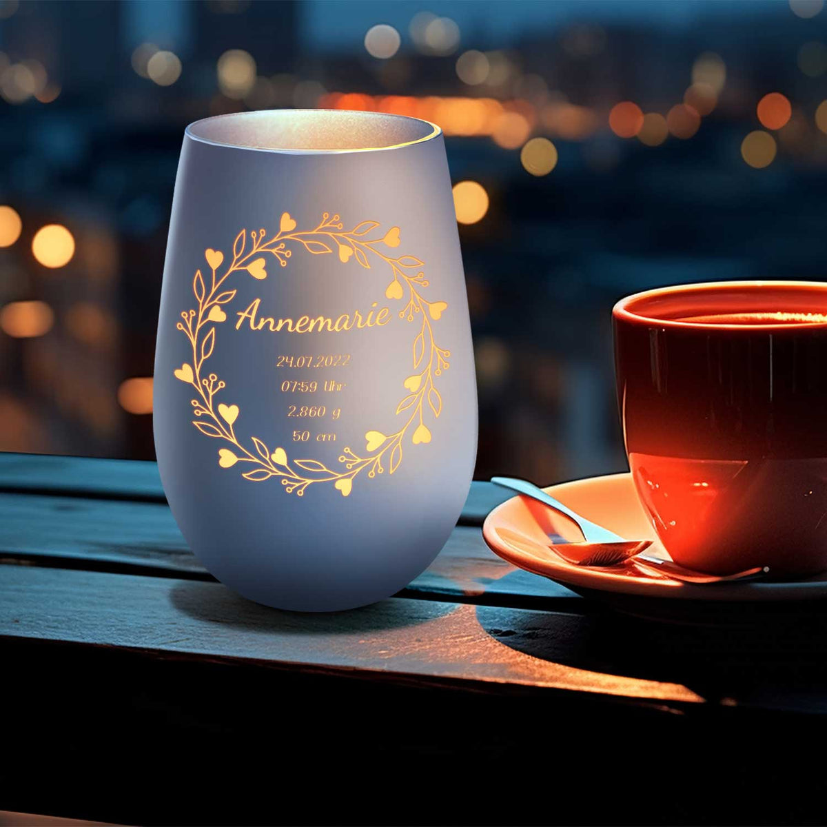 Deko Windlicht aus Glas mit Gravur - Geschenk zur Geburt - Personalisiert mit Namen